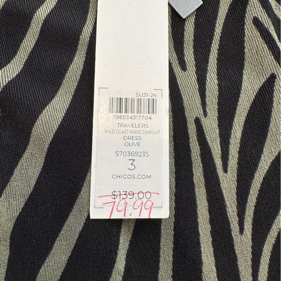 Chico's Travelers Tie Waist Jumpsuit Cropped Slinky Knit Size 3 XL (16-18) - Picture 8 of 9